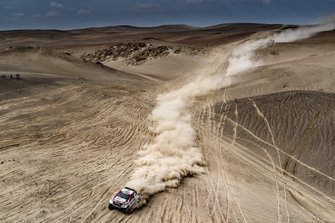#301 Toyota Gazoo Racing Toyota Hilux: Nasser Al-Attiyah, Matthieu Baumel