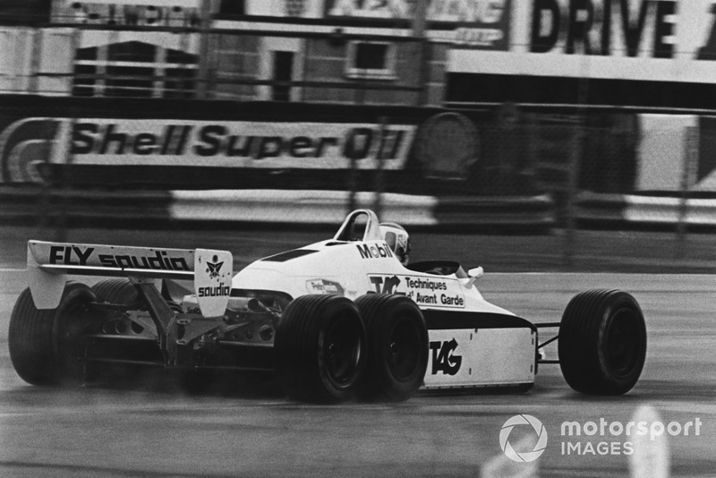 Keke Rosberg, Williams FW08B à 6 roues