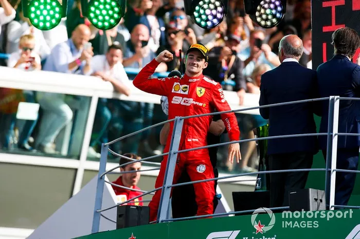 Podio: ganador Charles Leclerc, Ferrari
