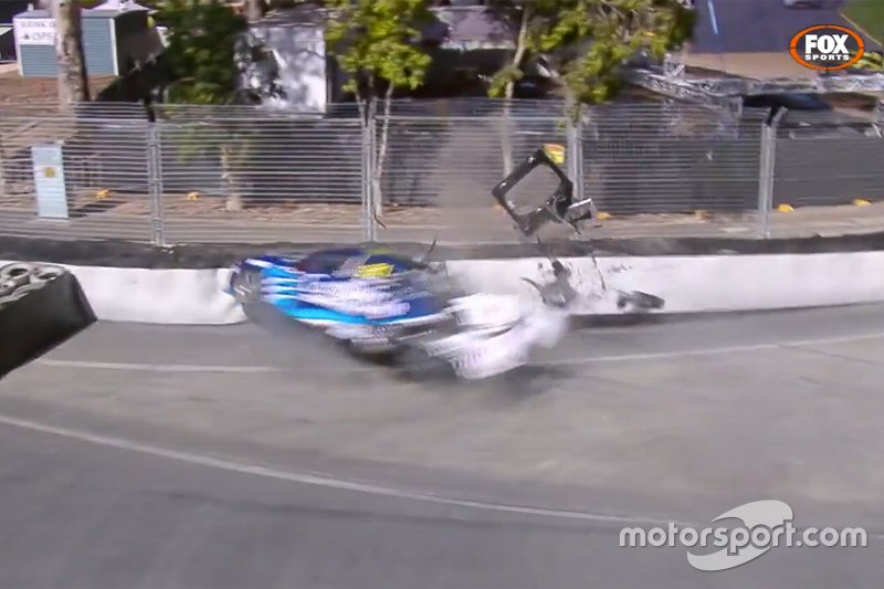Аварія Маколі Джонса, Brad Jones Racing