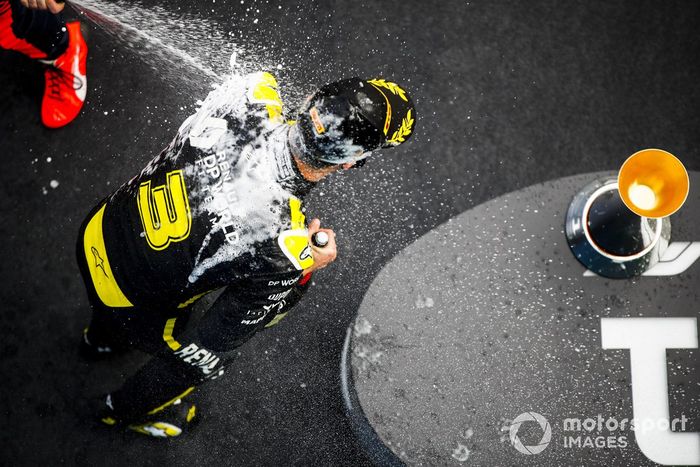 Podio: tercer lugar Daniel Ricciardo, Renault F1
