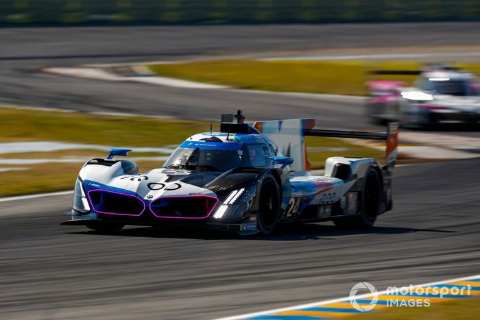 #24 BMW Team RLL BMW M Hybrid V8: Philipp Eng, Augusto Farfus, Marco Wittmann, Colton Herta