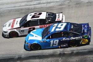 Brad Keselowski, Team Penske, Ford, Martin Truex Jr., Joe Gibbs Racing, Toyota