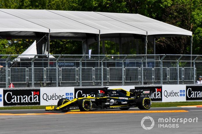 Daniel Ricciardo, Renault F1 Team R.S.19