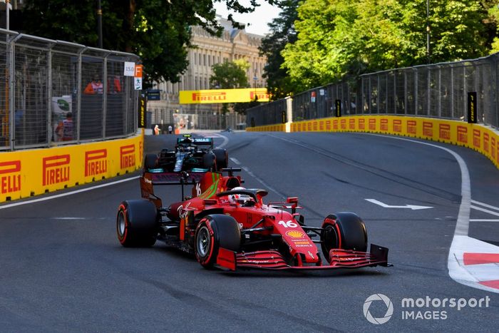 Charles Leclerc, Ferrari SF21, Valtteri Bottas, Mercedes W12