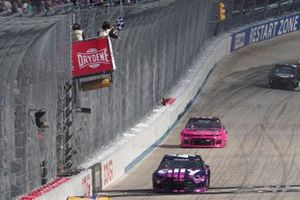 Race winner Alex Bowman, Hendrick Motorsports, Chevrolet Camaro