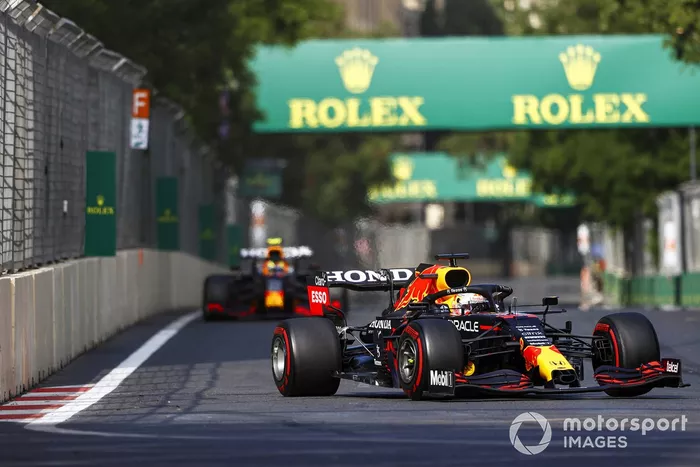 Max Verstappen, Red Bull Racing RB16B, Sergio Pérez, Red Bull Racing RB16B