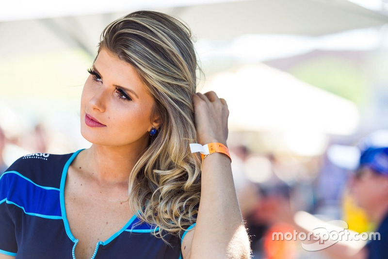 Grid girl