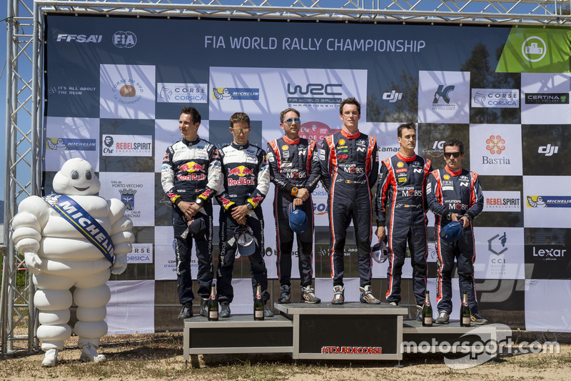 Podium: Winners Thierry Neuville, Nicolas Gilsoul, Hyundai i20 Coupe WRC, Hyundai Motorsport, second place Sébastien Ogier, Julien Ingrassia, M-Sport, Ford Fiesta WRC, third place Dani Sordo, Marc Marti, Hyundai Motorsport, Hyundai i20 Coupe WRC