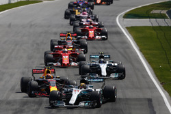 Lewis Hamilton, Mercedes AMG F1 W08, Max Verstappen, Red Bull Racing RB13, Valtteri Bottas, Mercedes