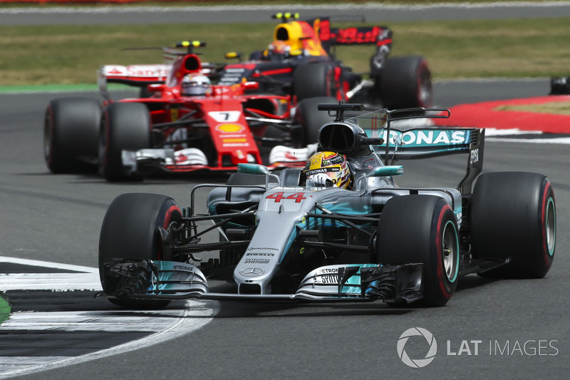 Lewis Hamilton, Mercedes AMG F1 W08, Kimi Raikkonen, Ferrari SF70H, Max Verstappen, Red Bull Racing RB13