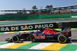 Carlos Sainz Jr, Scuderia Toro Rosso STR11