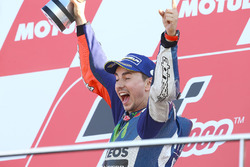 Podium: winnaar Jorge Lorenzo, Yamaha Factory Racing