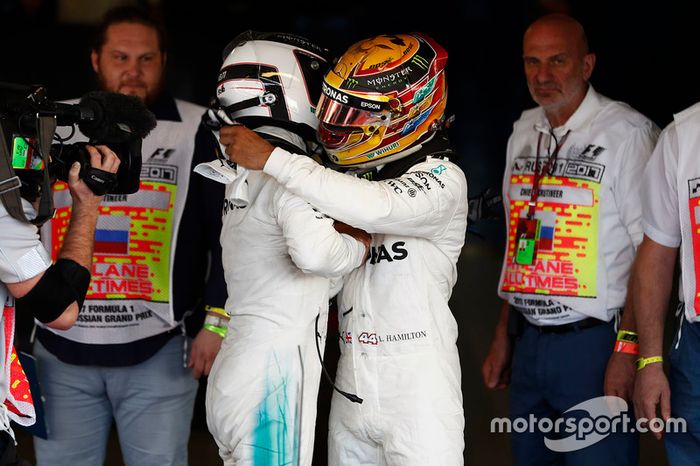  Lewis Hamilton y Valtteri Bottas