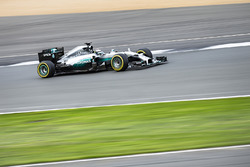 MotoGP-Champion Jorge Lorenzo im Mercedes AMG F1 W05
