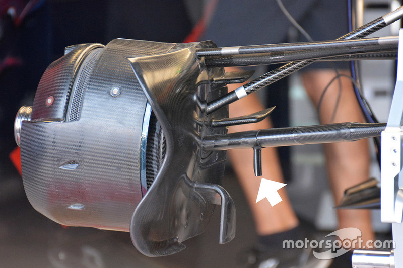 Scuderia Toro Rosso STR11 brake duct detail