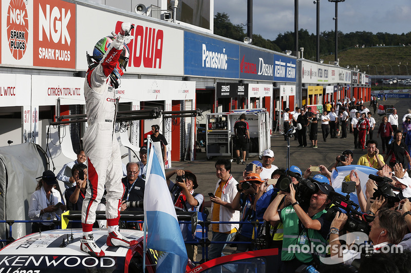 Champion José María López, Citroën World Touring Car Team, Citroën C-Elysée WTCC