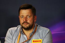 Paul Hembery, Pirelli Motorsport Director en la Conferencia de prensa FIA
