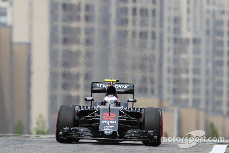 Jenson Button, McLaren, MP4-31