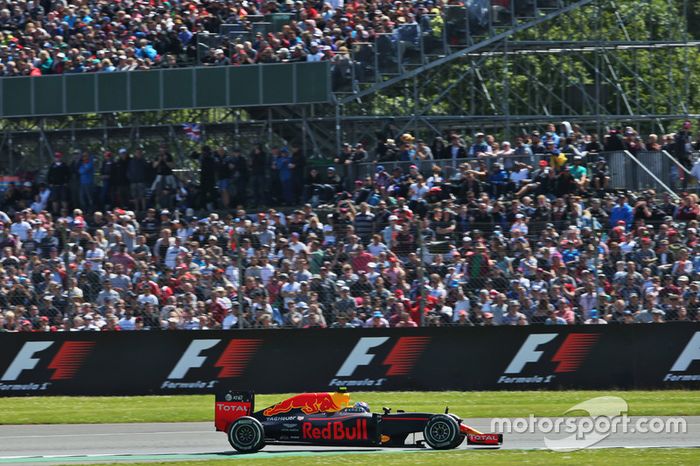 Com  isso, Max Verstappen pulou para o segundo lugar do GP.