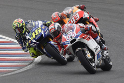 Andrea Dovizioso, Ducati Team, Valentino Rossi, Yamaha Factory Racing