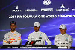 Press conference: race winner Lewis Hamilton, Mercedes AMG F1, second place Daniel Ricciardo, Red Bull Racing, third place Valtteri Bottas, Mercedes AMG F1