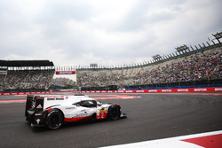 #2 Porsche Team Porsche 919 Hybrid: Timo Bernhard, Earl Bamber, Brendon Hartley