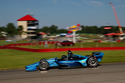Хуан-Пабло Монтойя випробовує машину IndyCar 2018 року з двигуном Chevrolet