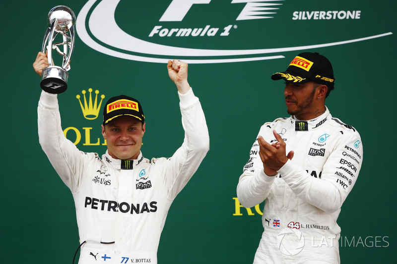 Winner Lewis Hamilton, Mercedes AMG F1, appaluds second place Valtteri Bottas, Mercedes AMG F1