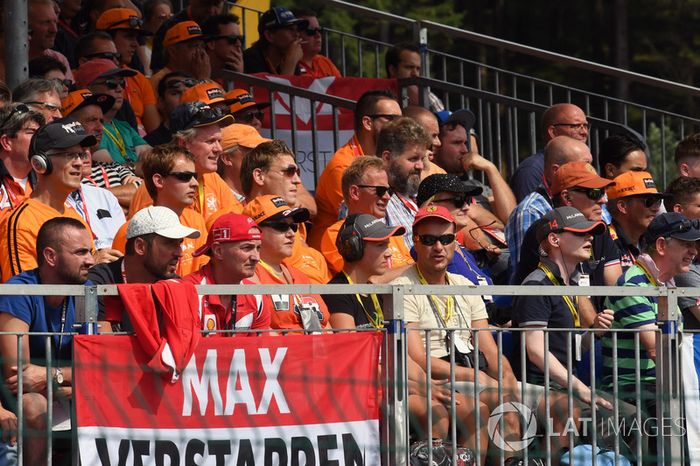 Max Verstappen, Red Bull Racing, fans