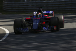 Даниил Квят, Scuderia Toro Rosso STR12