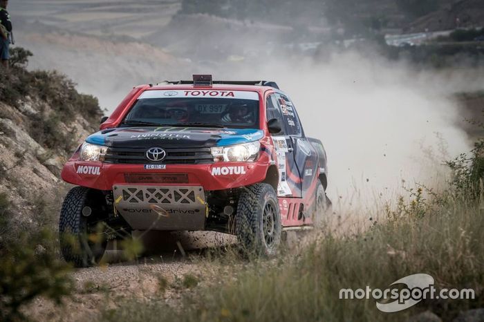 #211 Nani Roma, Alex Haro, Toyota Hilux