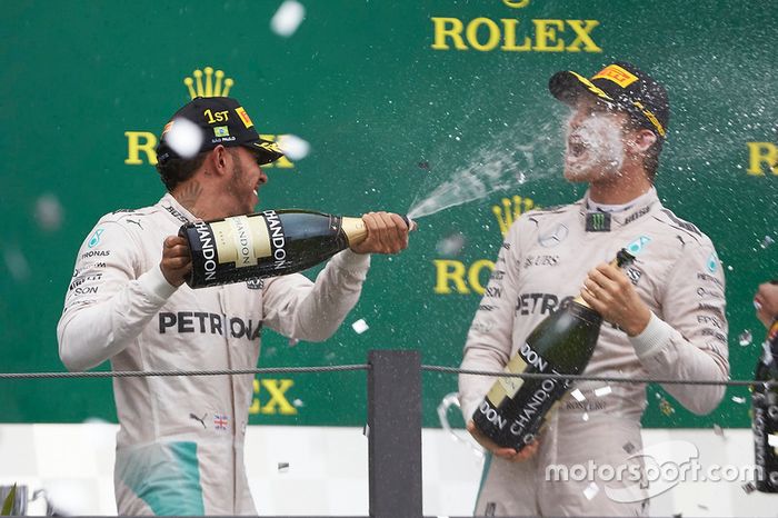 2016: Primer 'match point'