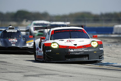 #912 Porsche Team North America Porsche 911 RSR: Kevin Estre, Laurens Vanthoor, Richard Lietz