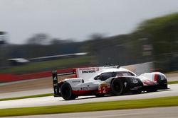 #2 Porsche Team Porsche 919 Hybrid: Timo Bernhard, Earl Bamber, Brendon Hartley