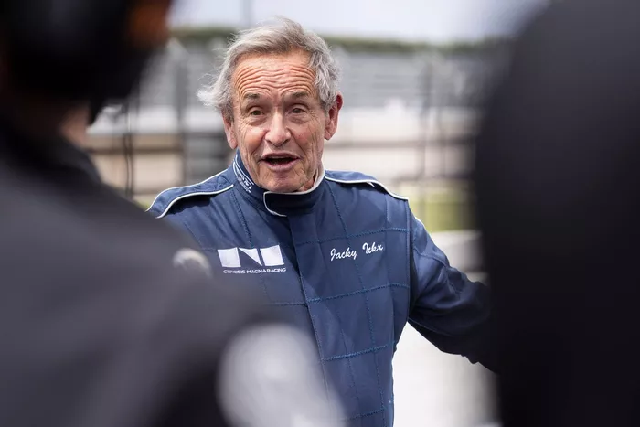 Jacky Ickx, Genesis Magma Racing