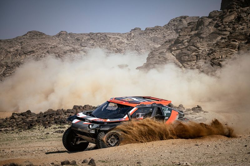 #212 I Dacia Sandriders Dacia: Cristina Gutierrez, Pablo Moreno Huete