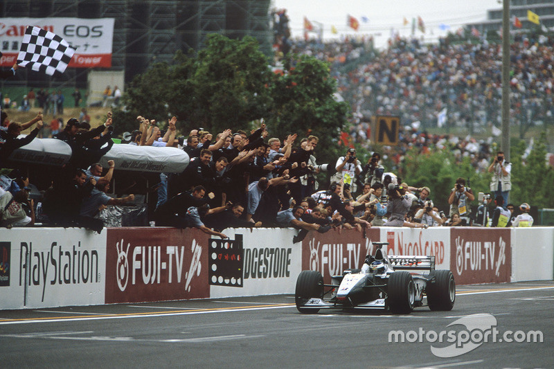 1. Mika Häkkinen, McLaren MP4/14