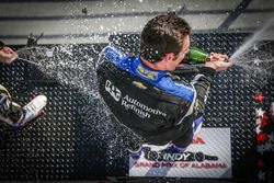 Ganador de la carrera Simon Pagenaud, Team Penske Chevrolet