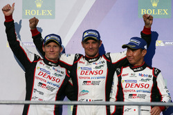 Podium: third place #6 Toyota Racing Toyota TS050 Hybrid: Stéphane Sarrazin, Mike Conway, Kamui Koba