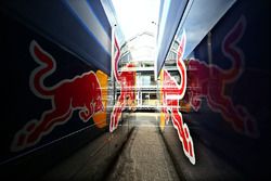 Red Bull Racing trailers en el paddock