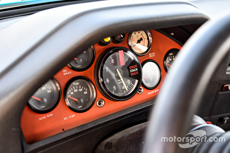 BMW M3 DTM E30 в деталях
