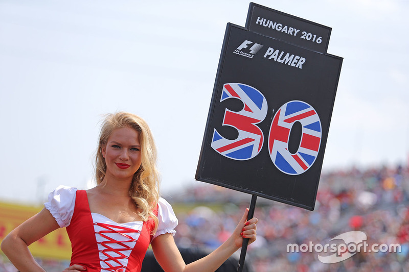 Gridgirl für Jolyon Palmer, Renault Sport F1 Team