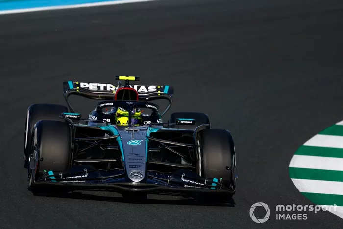 Lewis Hamilton, Mercedes F1 W15 
