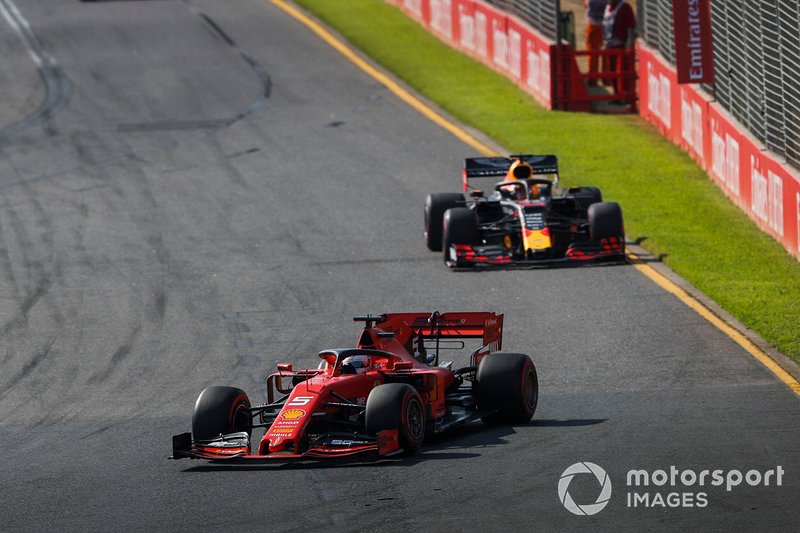 Sebastian Vettel, Ferrari SF90, Max Verstappen, Red Bull Racing RB15