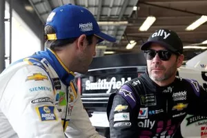 Chase Elliott, Hendrick Motorsports, Chevrolet Camaro NAPA AUTO PARTS Jimmie Johnson, Hendrick Motorsports, Chevrolet Camaro Ally