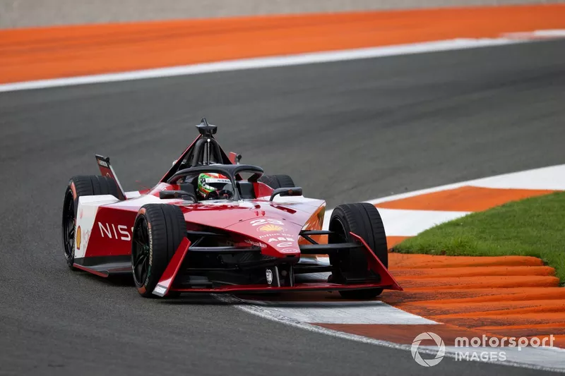 Sacha Fenestraz, Nissan 