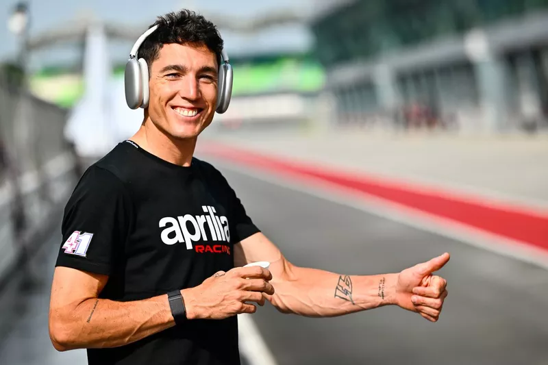 Aleix Espargaro, Aprilia Racing
