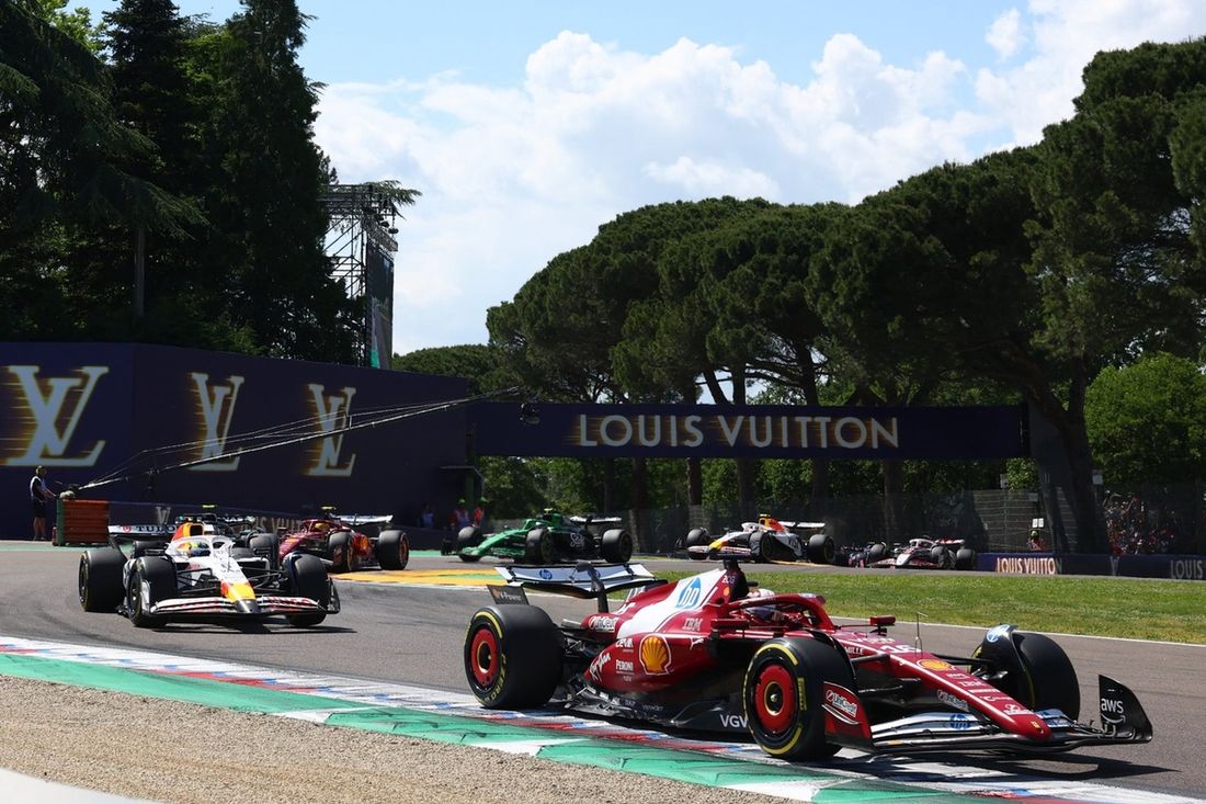 Charles Leclerc, Ferrari, Isack Hadjar, Racing Bulls Team