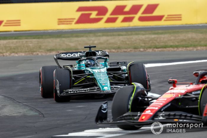 Carlos Sainz, Ferrari SF-23, Lance Stroll, Aston Martin AMR23